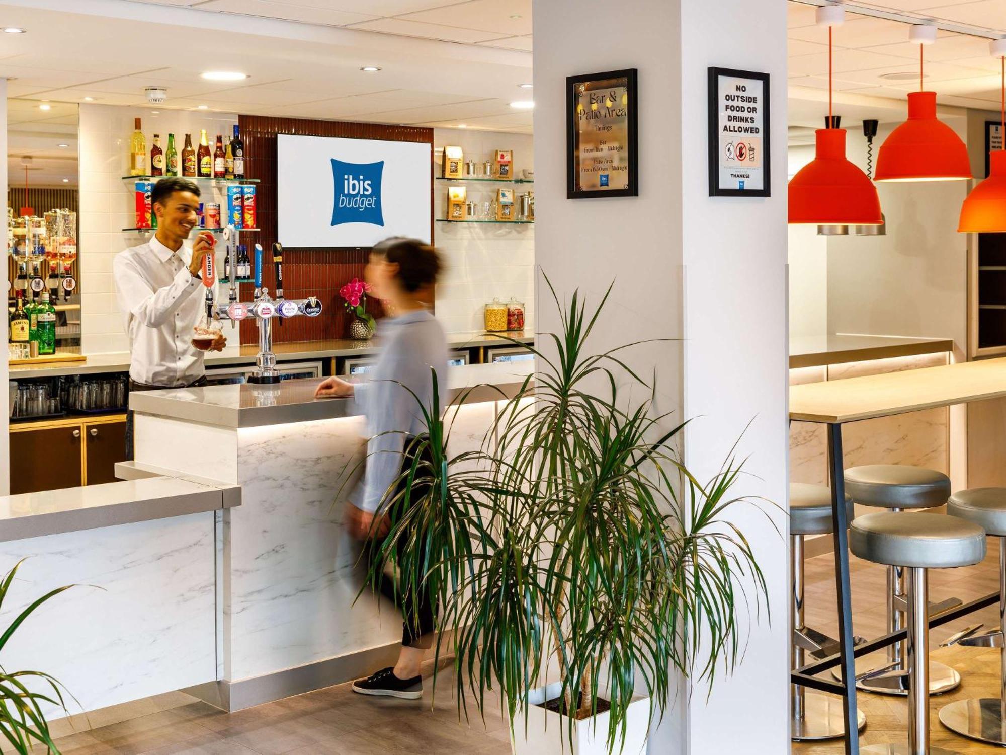 Ibis Budget Лестер Экстерьер фото